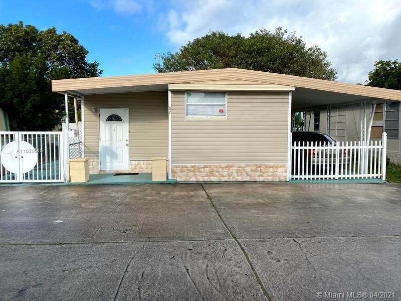 107 Atlantic Ave - Photo 1