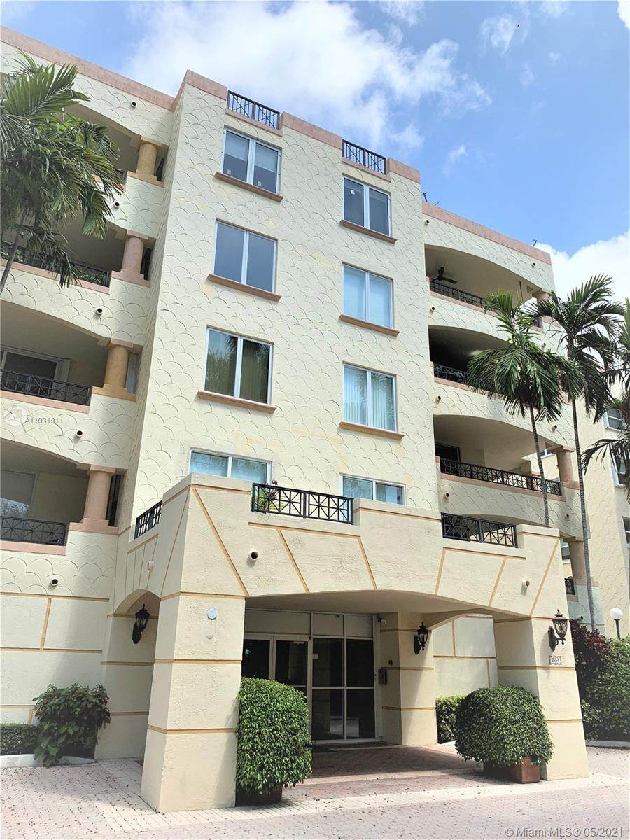 1834 Brickell Ave - Photo 1