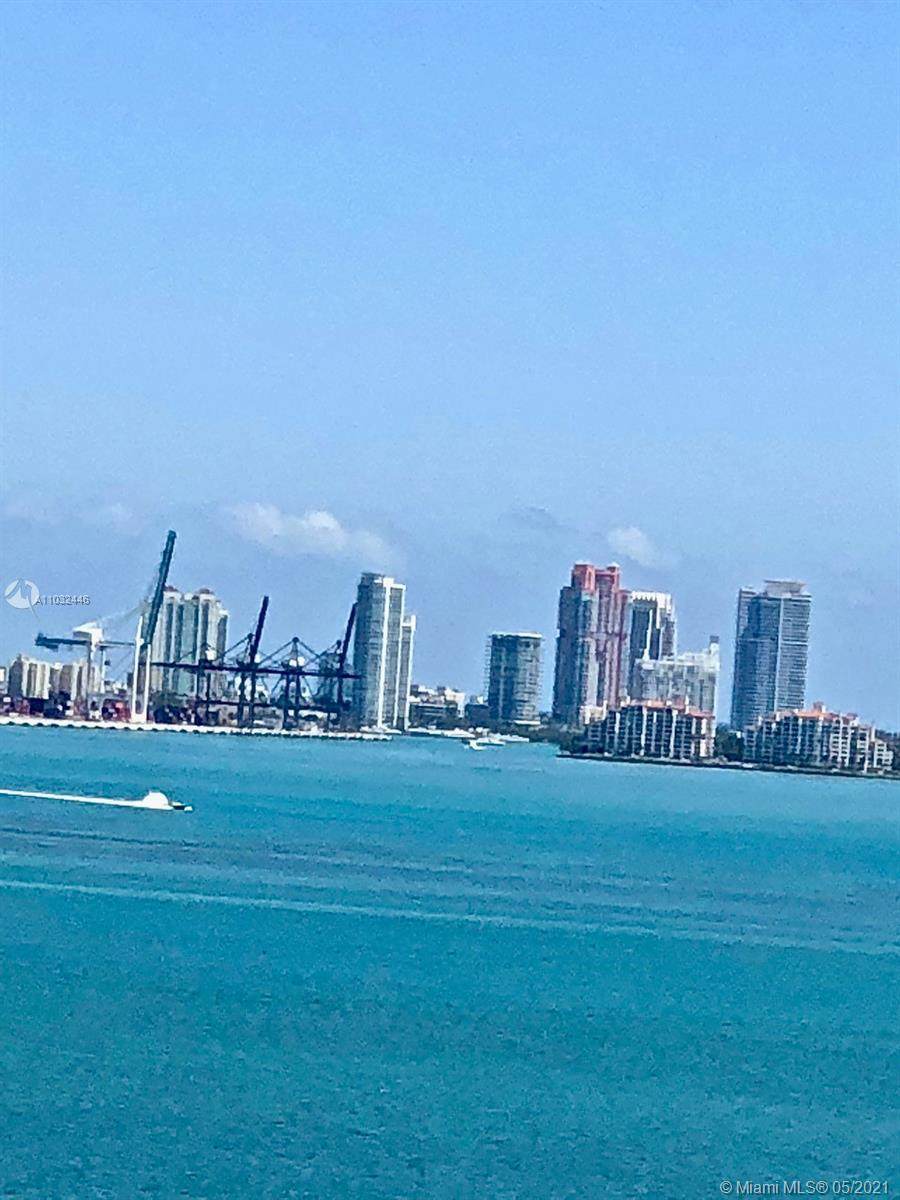 2451 Brickell Ave - Photo 1