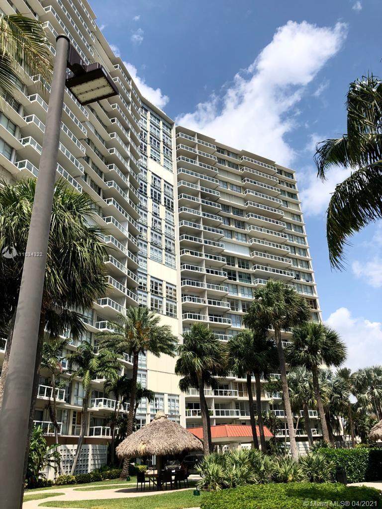 2451 Brickell Ave - Photo 1