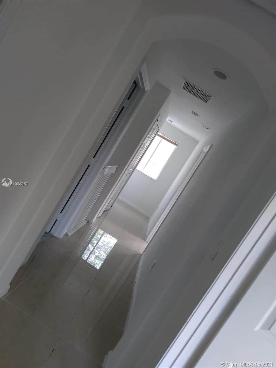 1535 24th Ct - Photo 1
