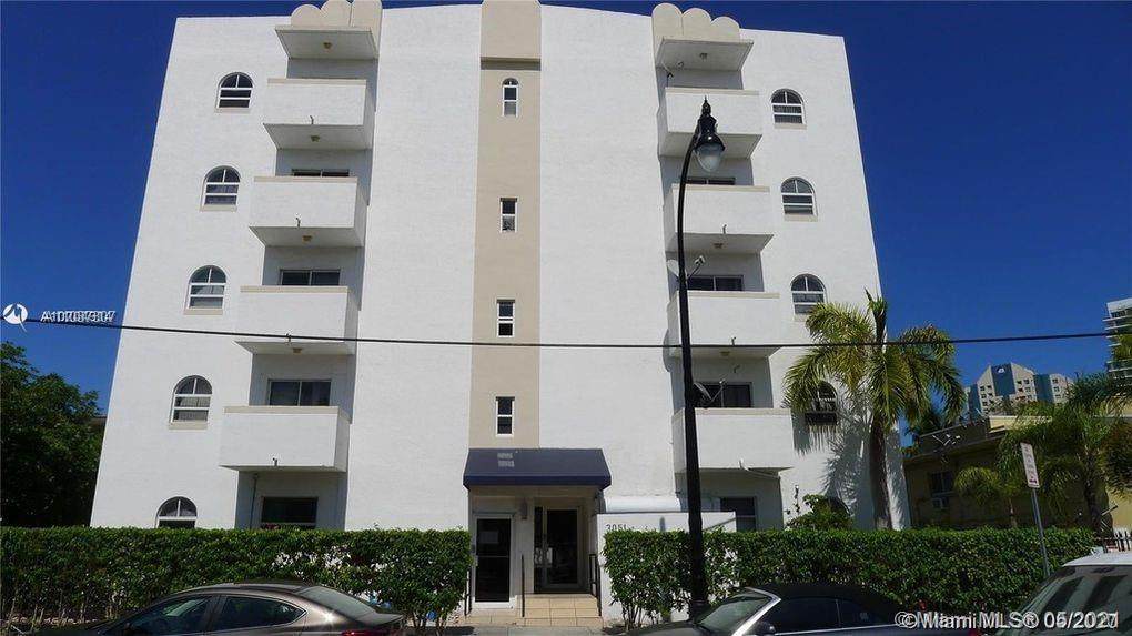 3051 27th Ave - Photo 1