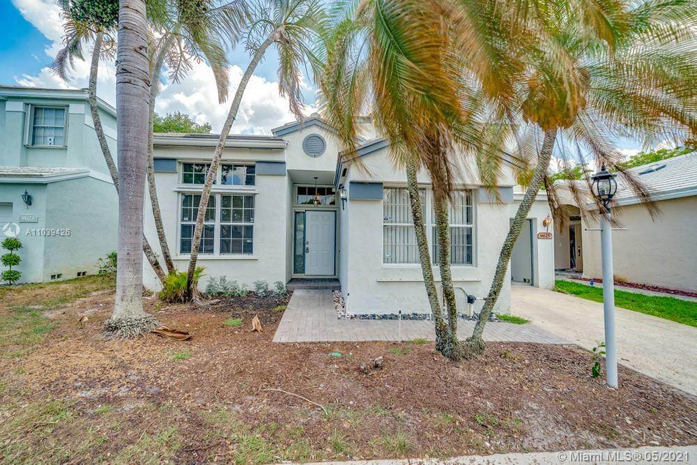 9625 8th Circle - Photo 1