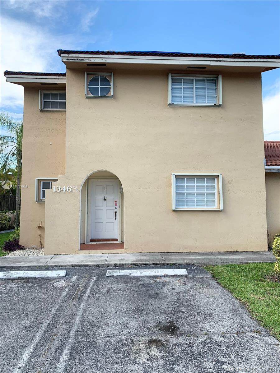 13465 62nd St - Photo 1