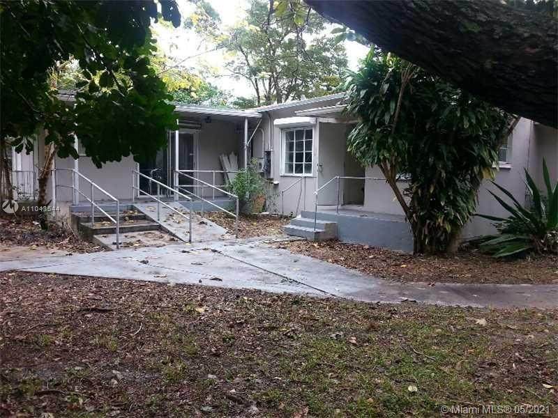 2447 Pierce St - Photo 1