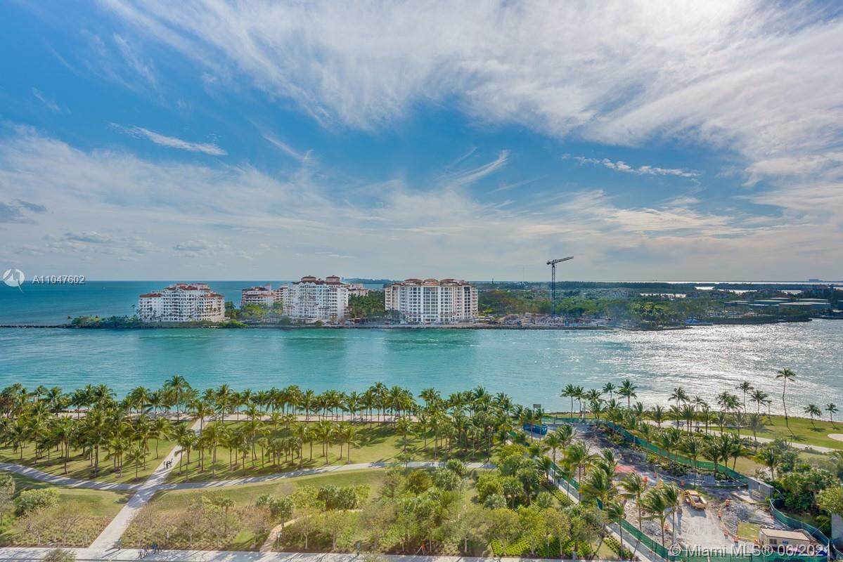 300 Pointe Dr - Photo 1