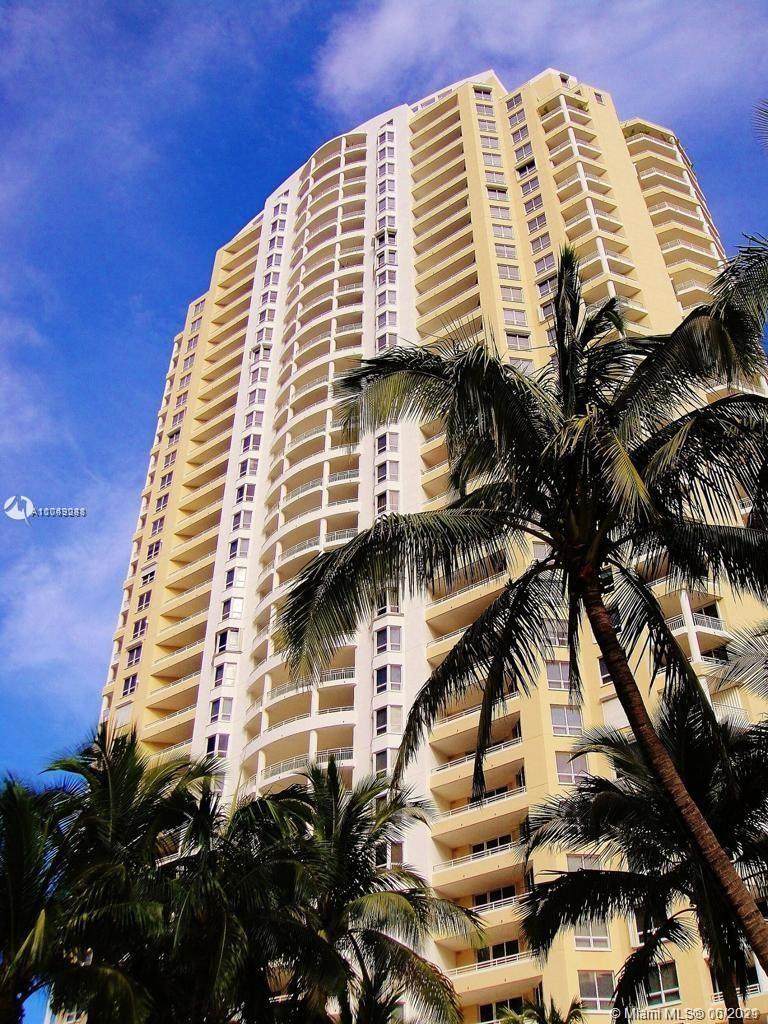 888 Brickell Key Dr - Photo 1