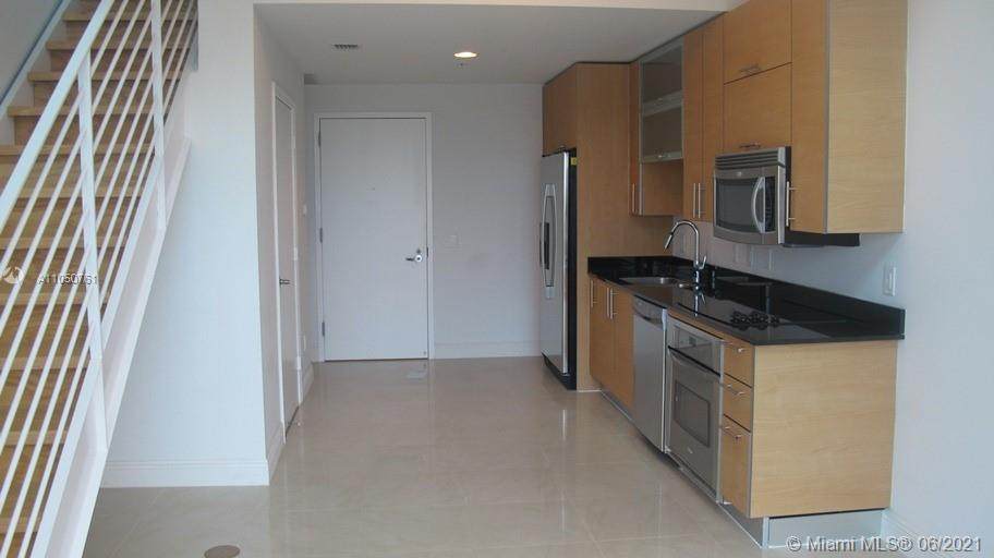 60 13th St - Photo 1