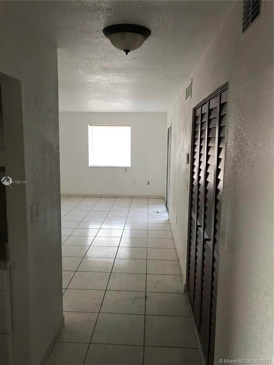 6112 Forest Hill Blvd - Photo 1