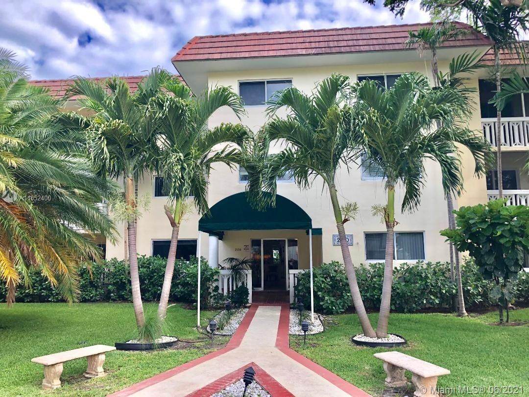 200 Galen Dr - Photo 1