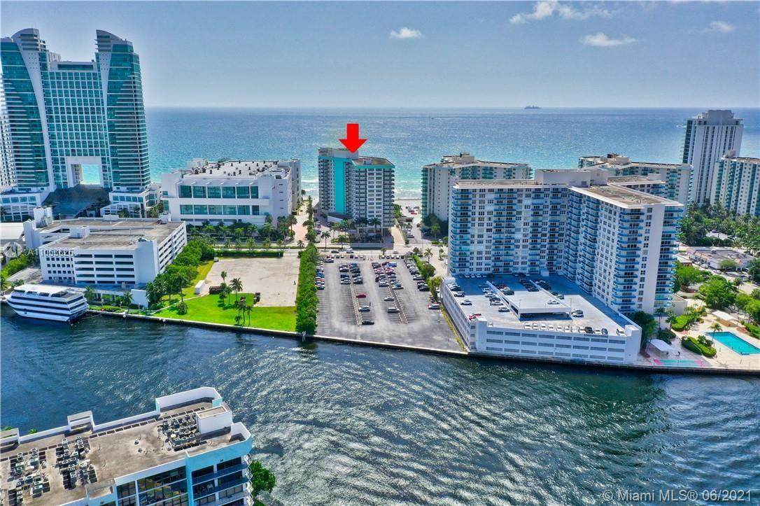 3725 Ocean Dr - Photo 1
