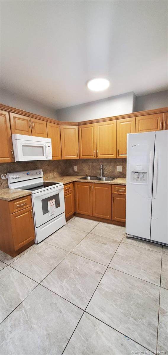 1600 57th St - Photo 1