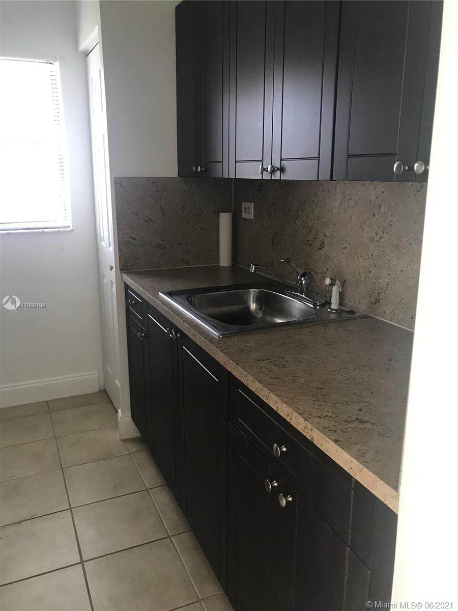 7095 179th St - Photo 1