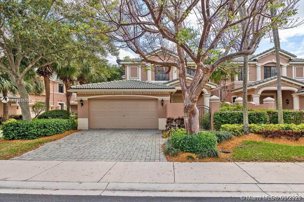 2799 Center Ct Dr - Photo 1