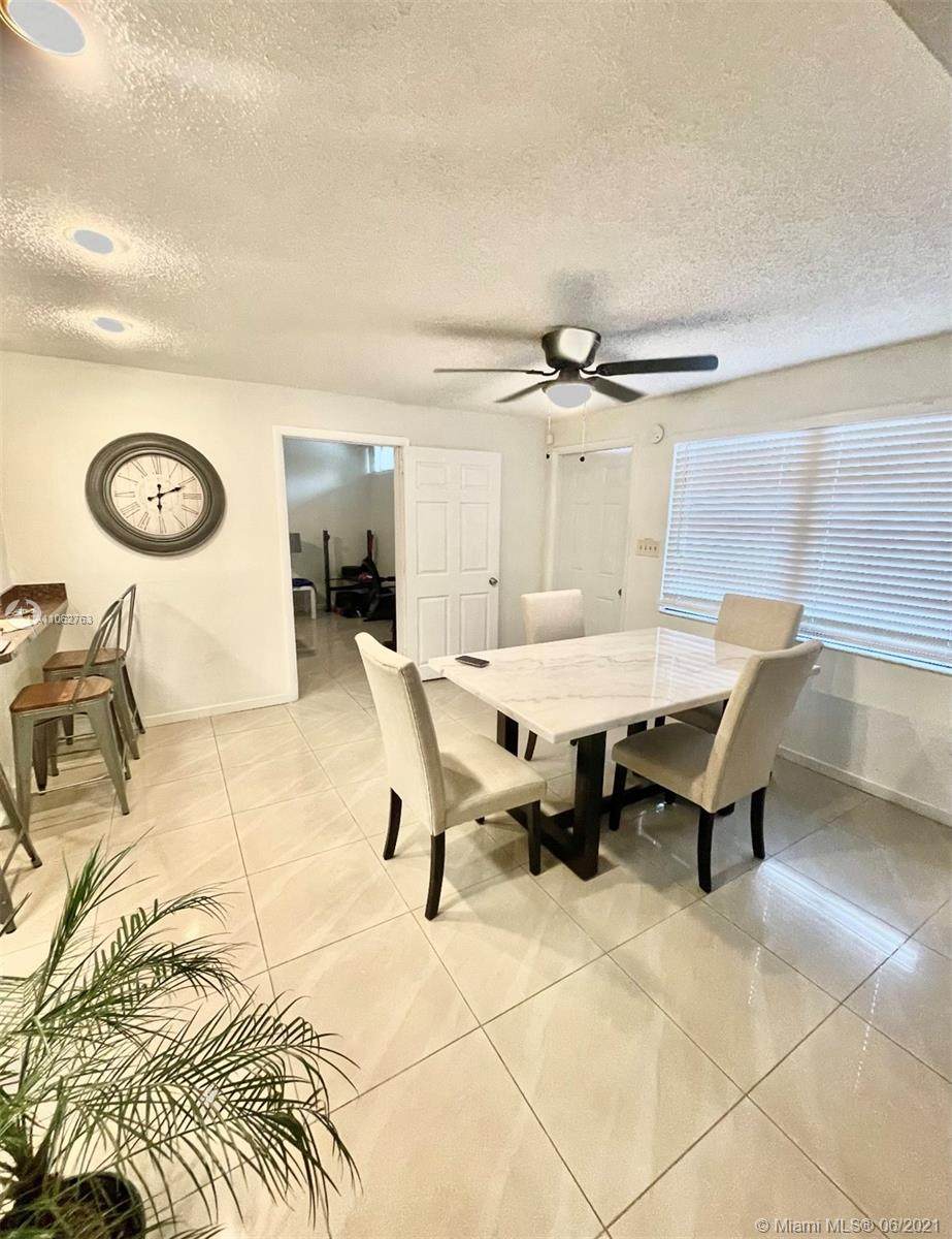 15010 Royal Palm Ct - Photo 1