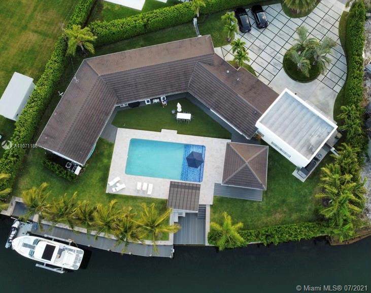 2190 Alamanda Dr - Photo 1