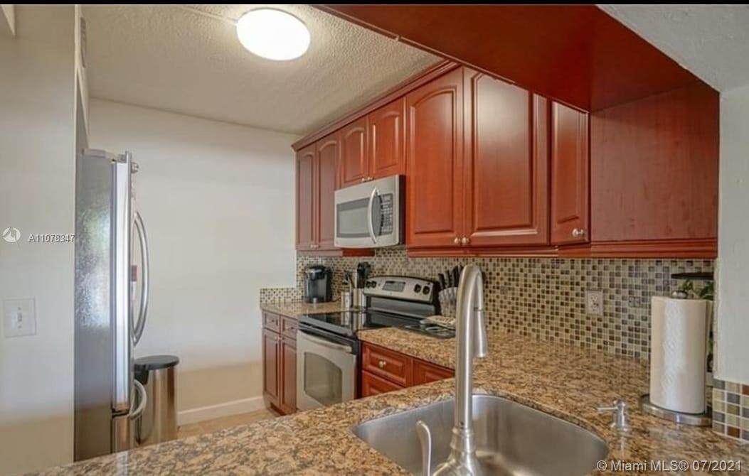 10040 Winding Lake Rd - Photo 1