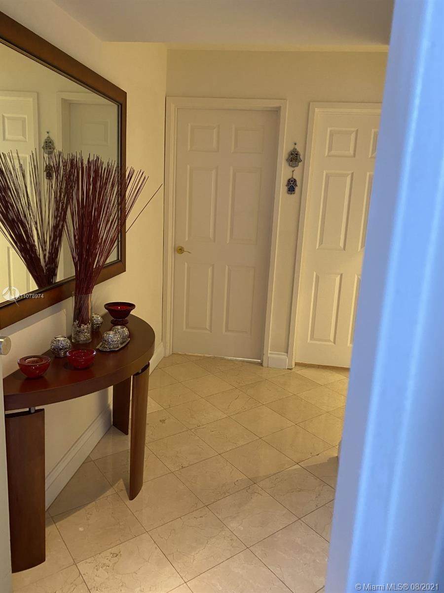 1627 Brickell Ave - Photo 1