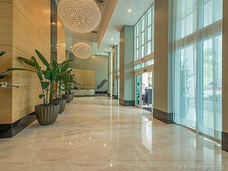 950 Brickell Bay Dr - Photo 1