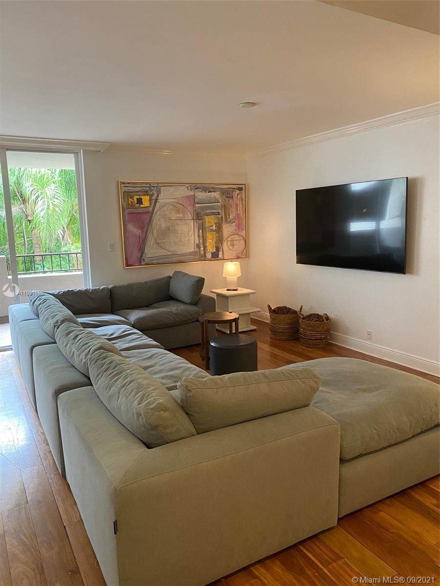 121 Crandon Blvd - Photo 1
