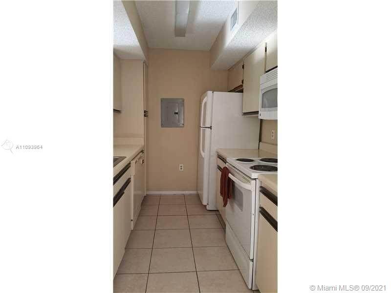 10440 156th Ct - Photo 1