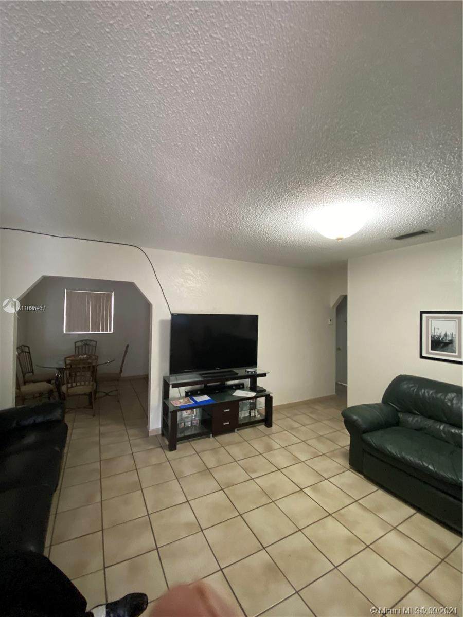 3265 3rd St - Photo 1