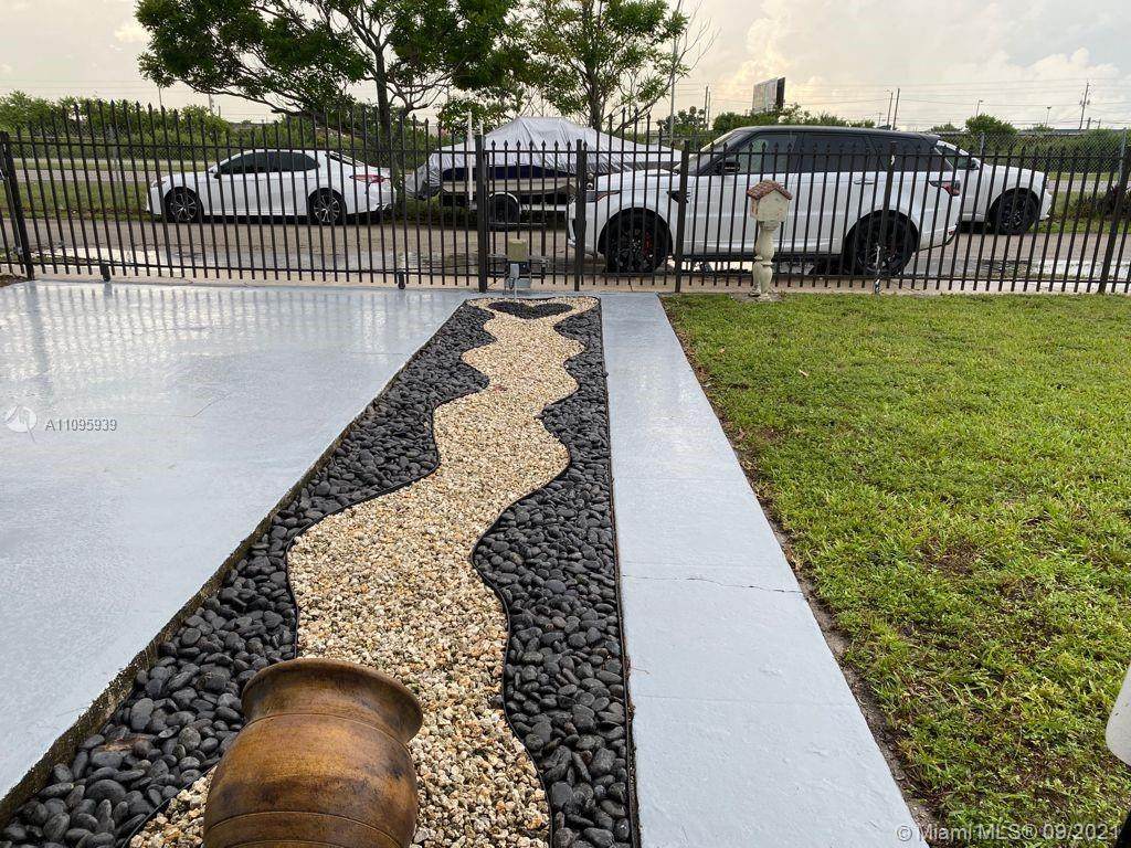2380 Service Rd - Photo 1