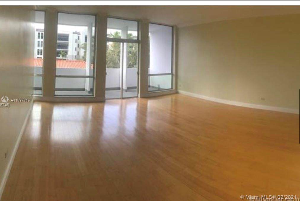 700 Biltmore Way - Photo 1
