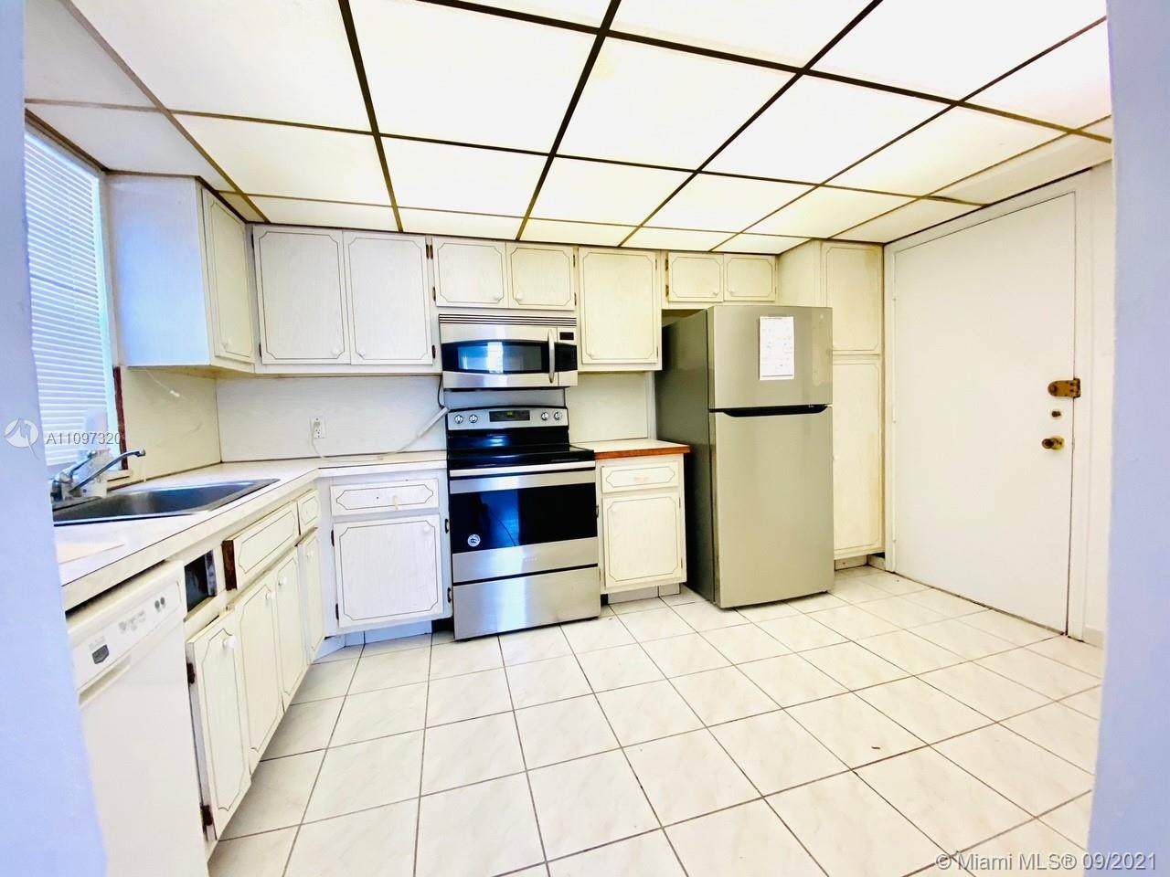 1020 Meridian Ave - Photo 1