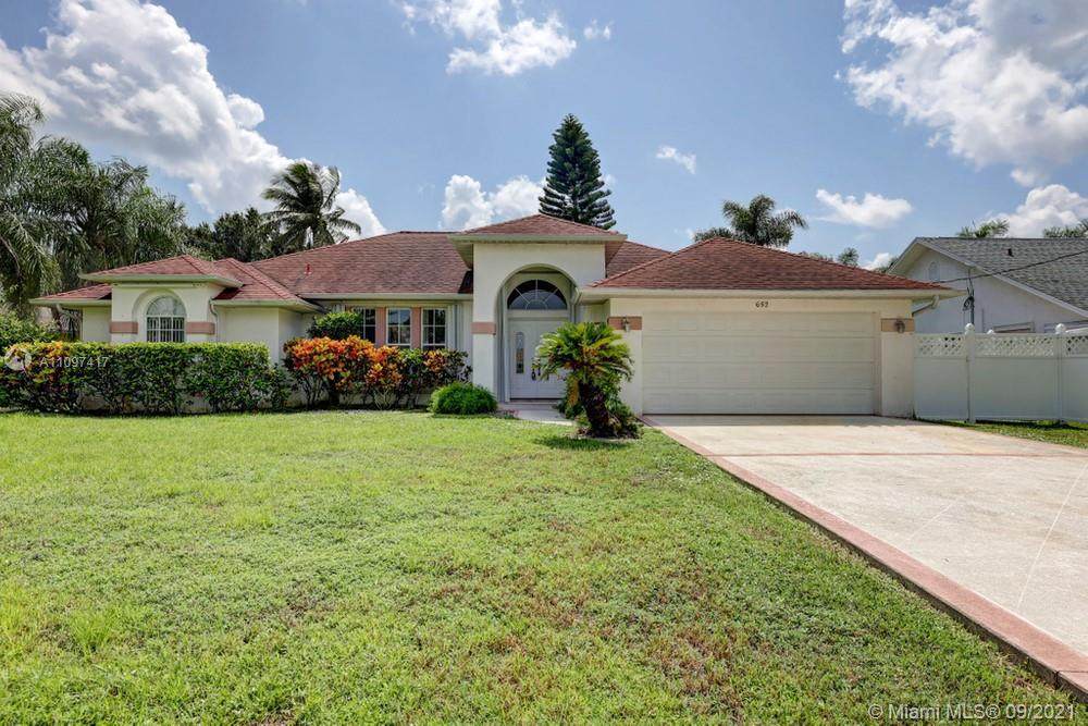 652 Seahouse Drive - Photo 1