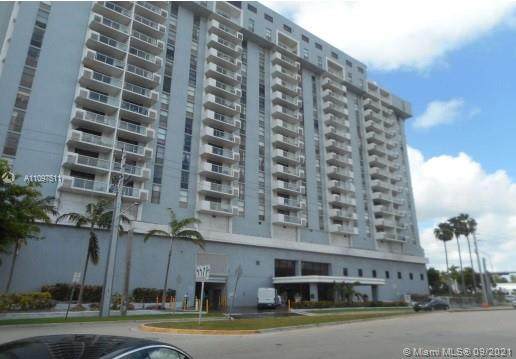 13499 Biscayne Blvd - Photo 1