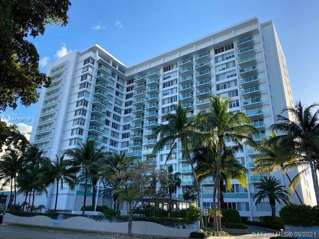 1000 West Ave - Photo 1