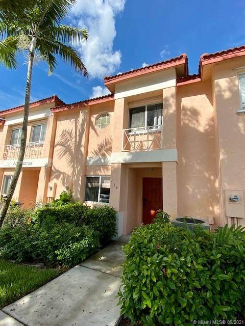 634 208th Dr - Photo 1