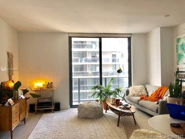 55 9th St - Photo 1