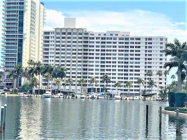 5005 Collins Ave - Photo 1