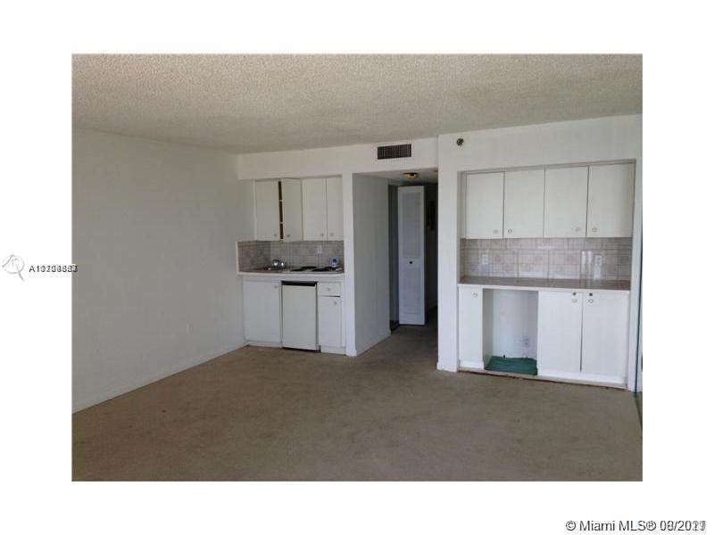 555 15th St - Photo 1