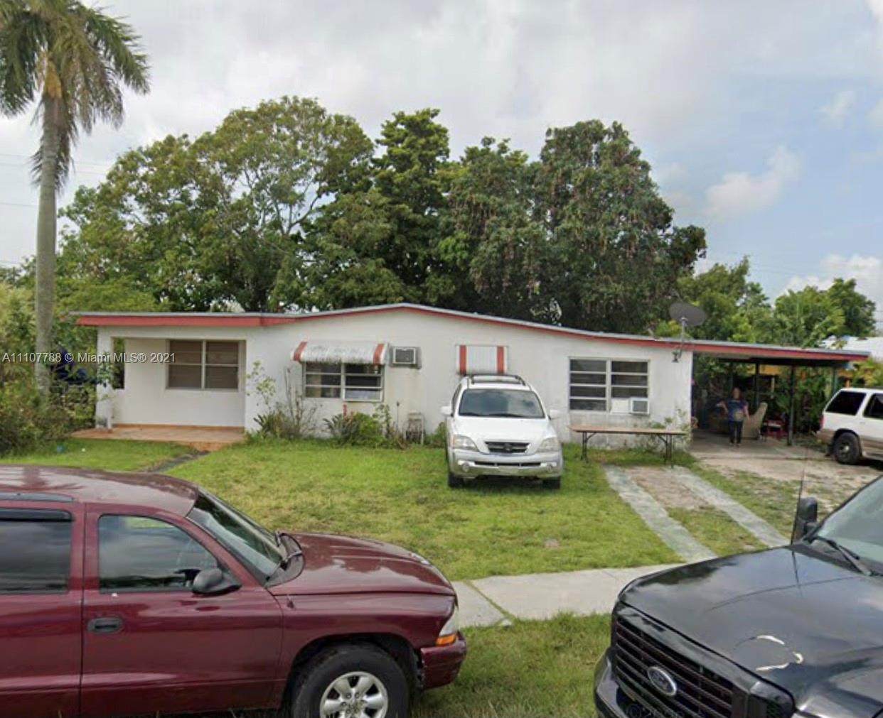 11260 43rd Ln - Photo 1
