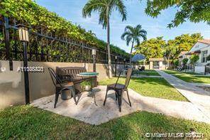 814 Lenox Ave - Photo 1