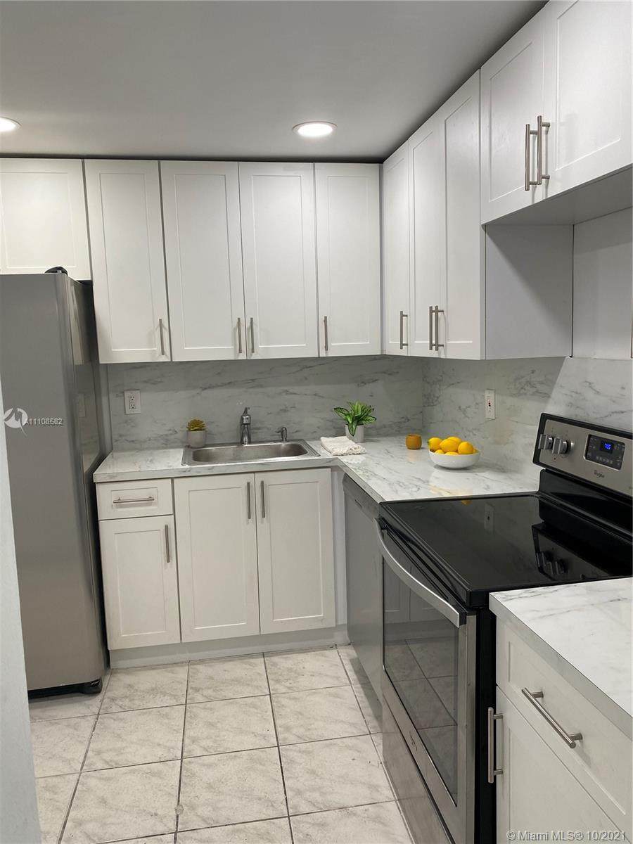 1145 Normandy Dr - Photo 1