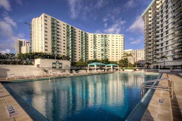 3725 Ocean Dr - Photo 1