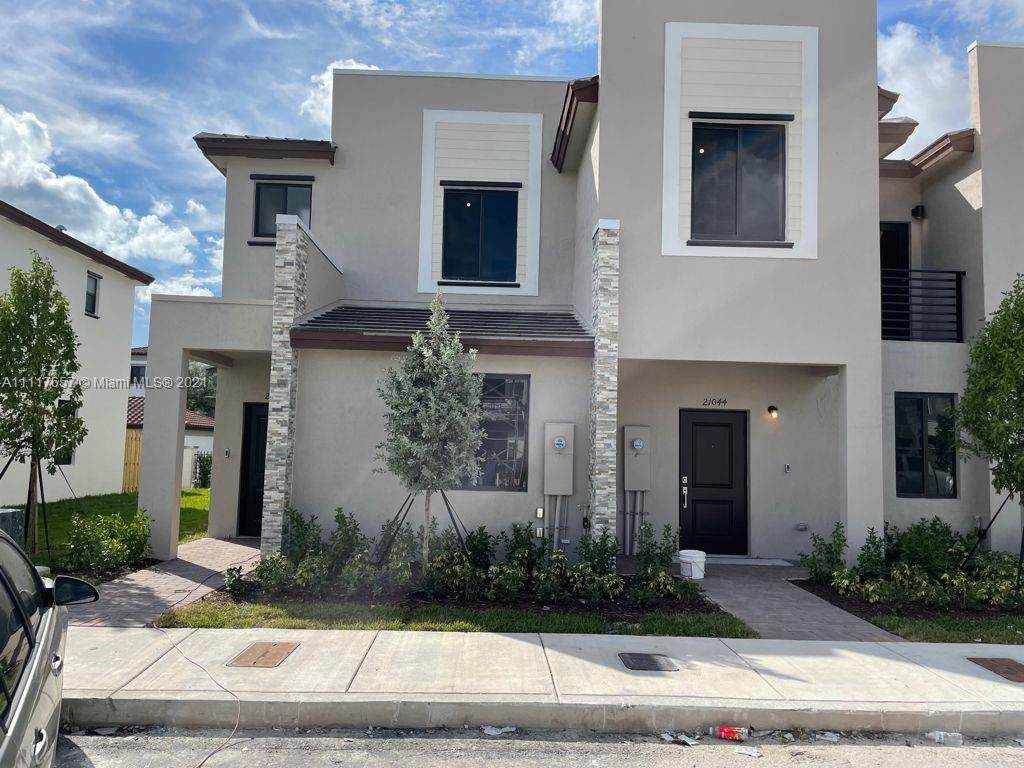 21038 8 AVE - Photo 1