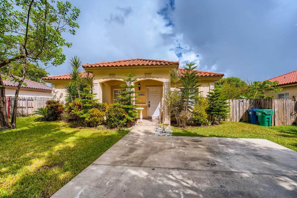 19043 319th Street - Photo 1