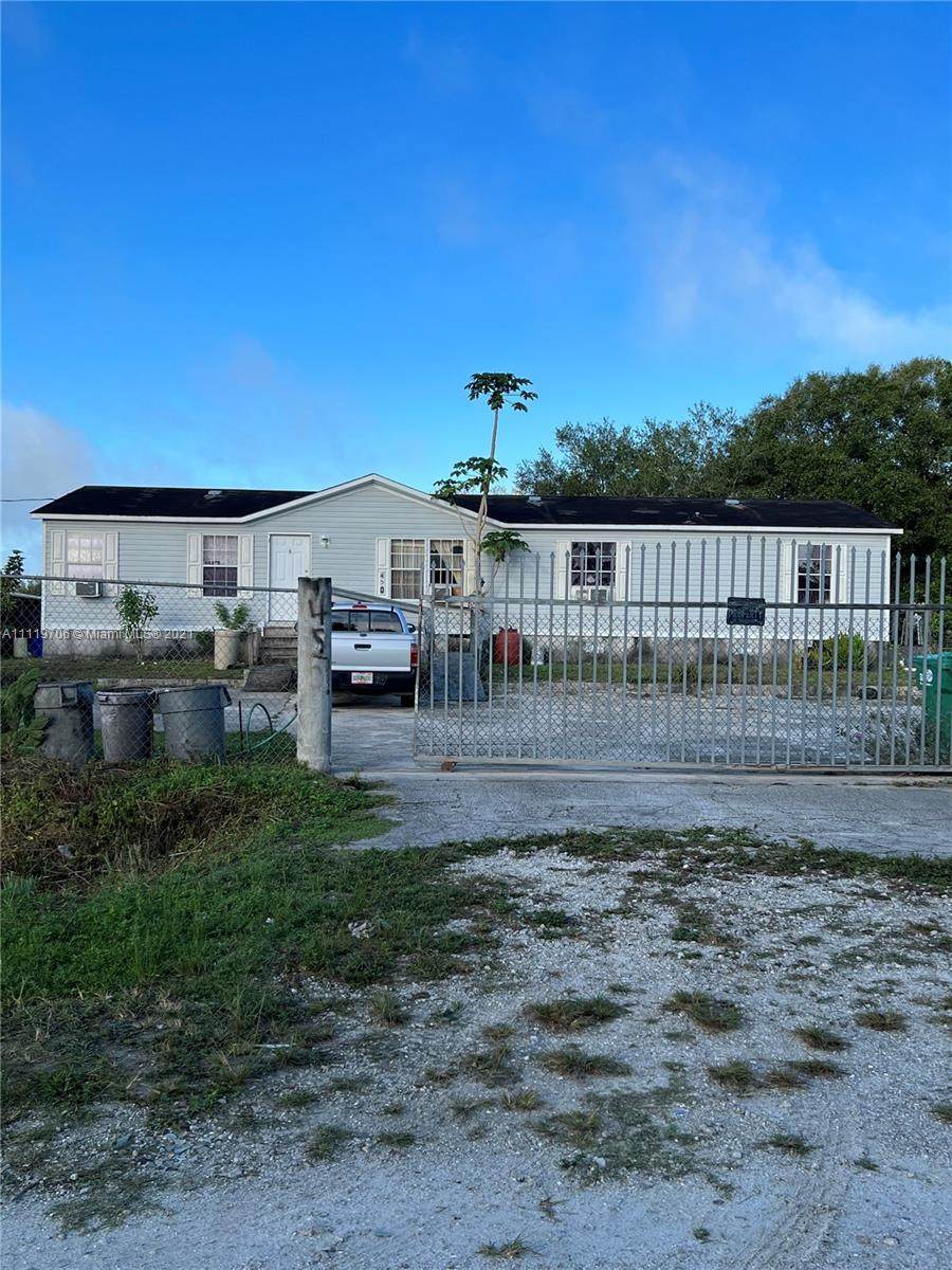 450 Coral Street - Photo 1