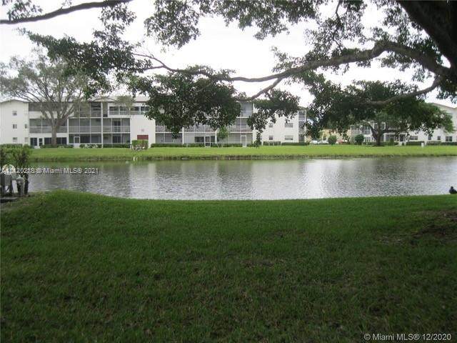 302 Fanshaw H - Photo 1