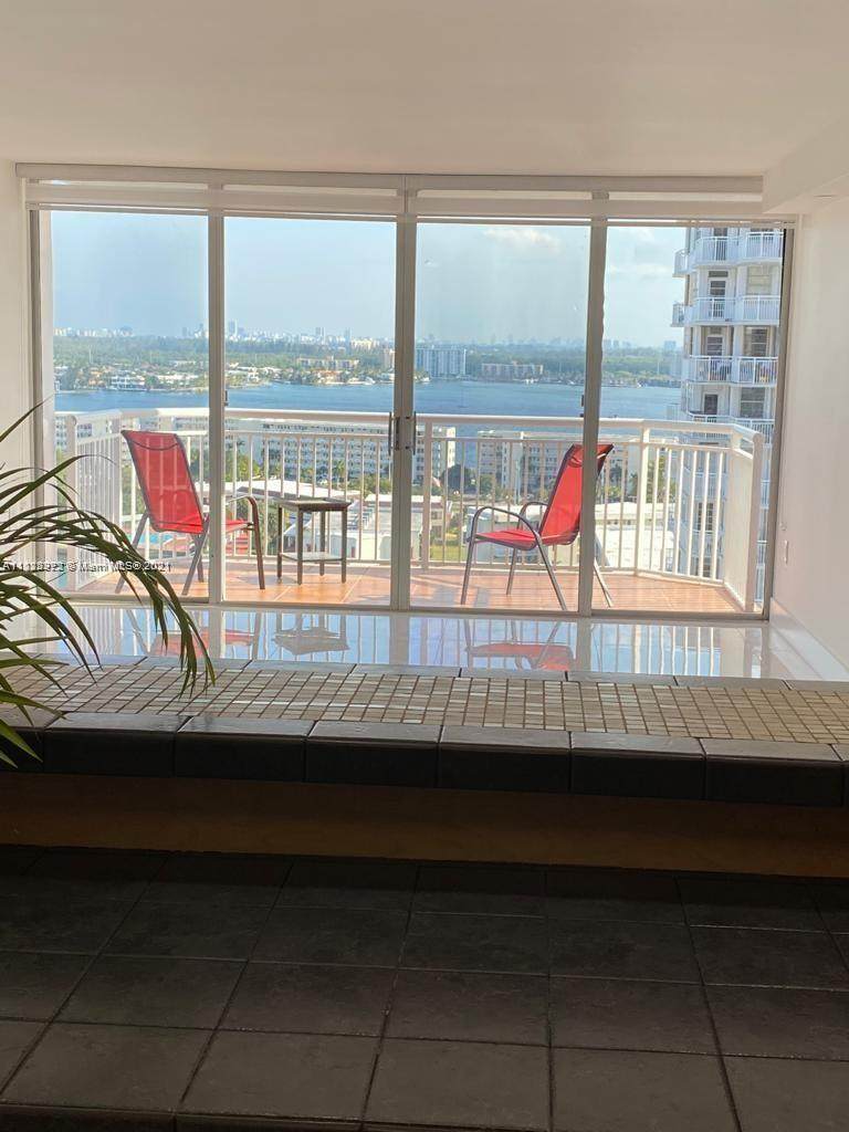 18071 Biscayne Blvd - Photo 1