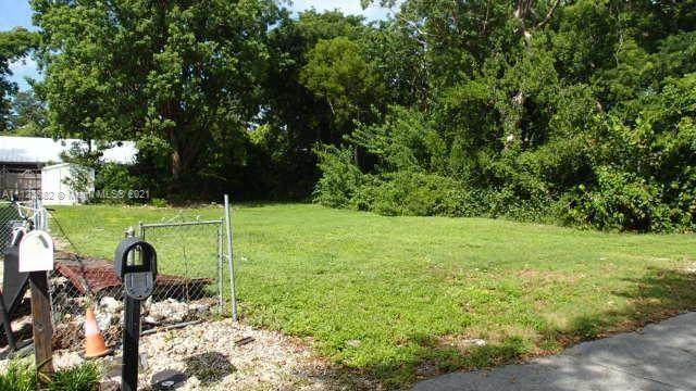 813 Madrid Rd - Photo 1