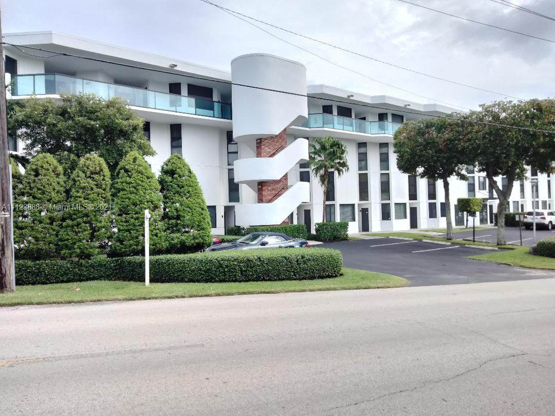 1800 Ocean Dr - Photo 1