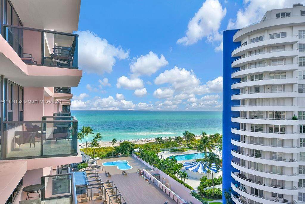 5225 Collins Ave - Photo 1