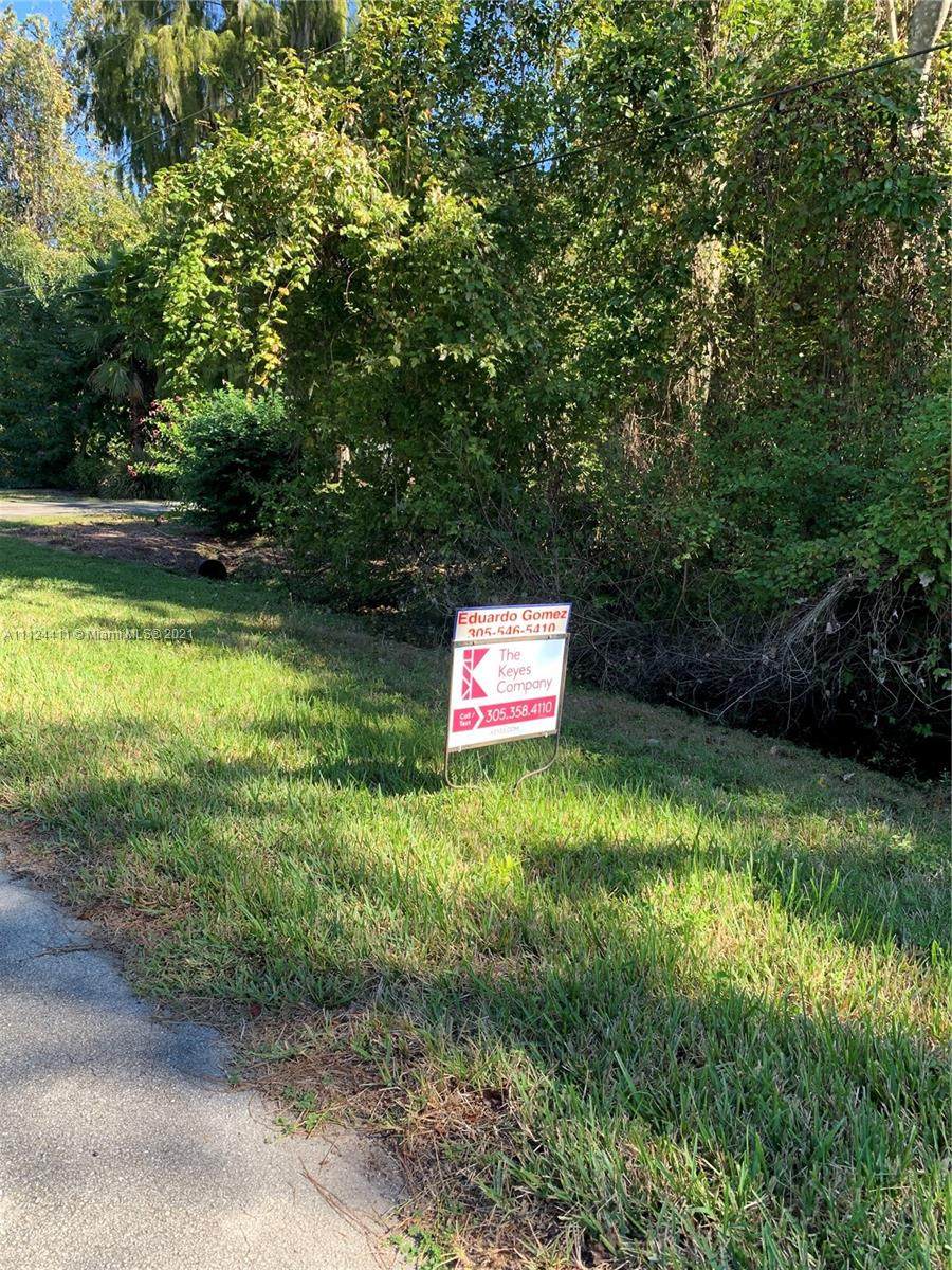515 Lakesedge Dr. - Photo 1