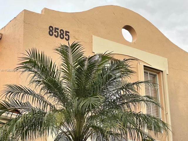 8585 6th Ln - Photo 1